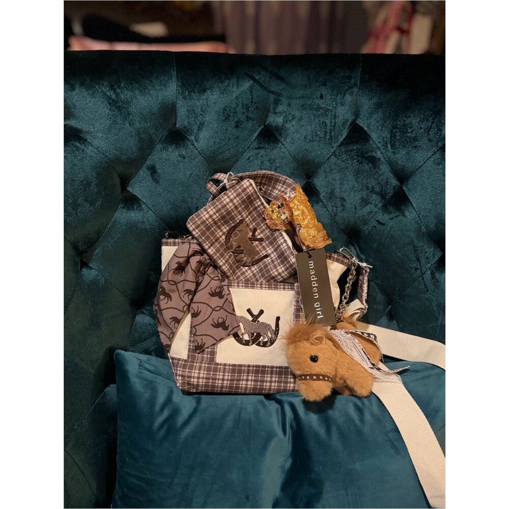NWT Madden Girl Equestrian Canvas Tote Bag Set Scarf Horse Charm Plaid